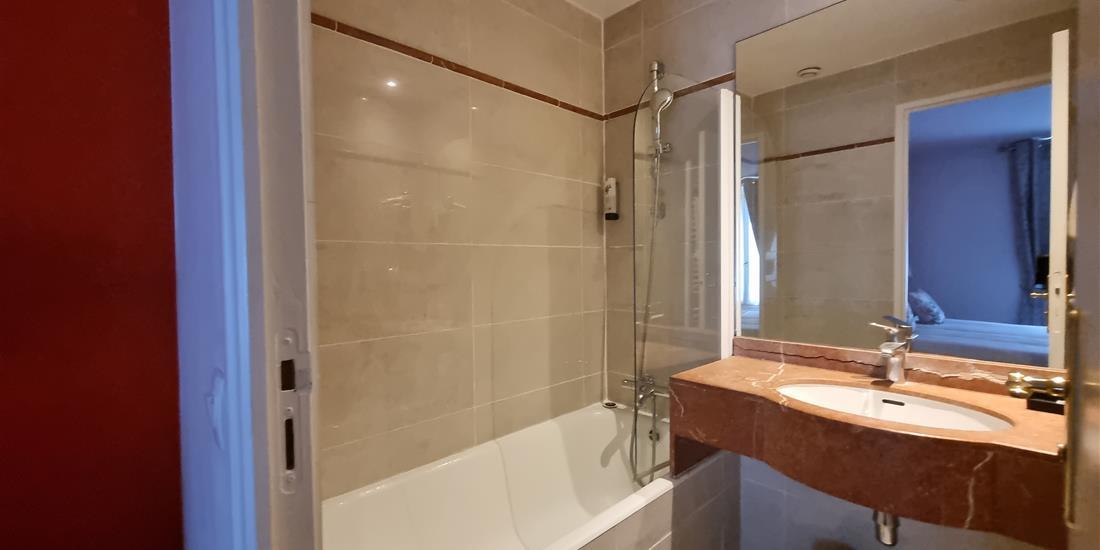 Chambre Supérieure Double & Twin